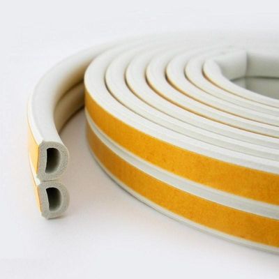 Sesuaikan Resistensi Penuaan Tpe Pvc Epdm Pintu Kayu Karet Seals Cuaca Strip untuk Apartemen