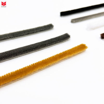 Pintu Anti-Noise Cuaca Bulu Tumpukan Pembuangan Segel alur Mohair Strip Cuaca dengan Fungsi Insectproof