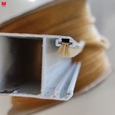 Pintu Anti-Noise Cuaca Bulu Tumpukan Pembuangan Segel alur Mohair Strip Cuaca dengan Fungsi Insectproof