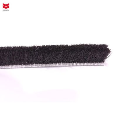 CLJ Pengemasan Bergelombang Anti-Kollision Wool Pile Sealing Strip Tidak tahan air Terapkan pada pintu dan jendela umum