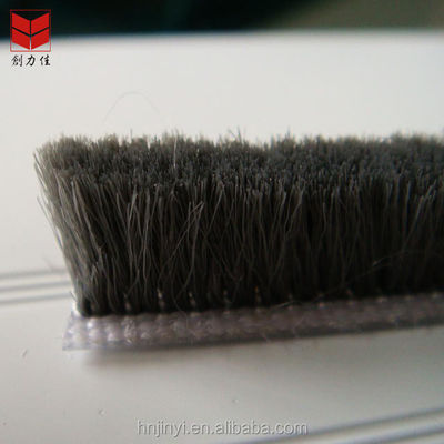 100% PP 3p Abu-abu Hitam Jendela Dan Pintu Silicon Waterproof Tumpukan Plastik Cuaca Strip 3-50mm Lebar 3-25mm Tinggi Tumpukan