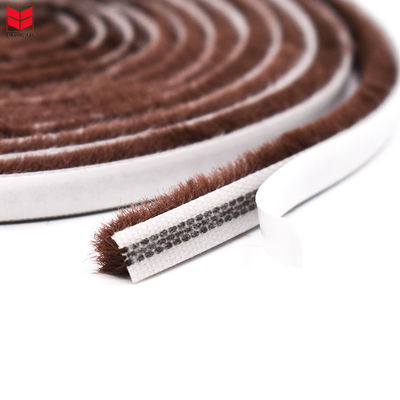 100% Pp Material Wool Pile Strip Cuaca dengan Gaya Desain Modern dan Sertifikat ISO9001 2008 dari dalam Warna Hitam Abu-abu