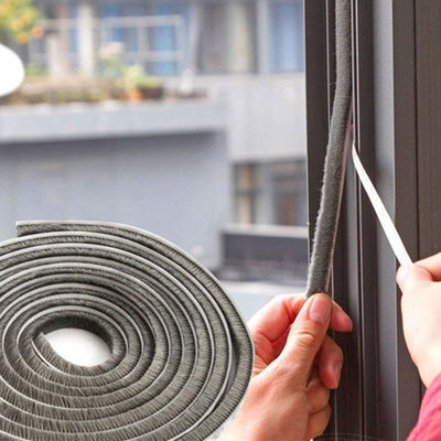 Aluminium Pintu Dan Aksesoris Jendela Wool Pile Cuaca Strip Sikat Untuk Penutup Jendela Dengan Sertifikat ISO9001 2008
