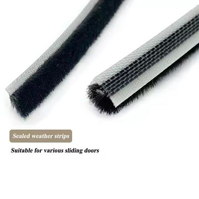 Desain Modern Dustproof Windproof Tumpukan Strip Cuaca untuk Pintu dan Jendela Perbaikan Mudah