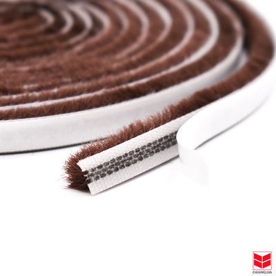 Desain Modern Dustproof Windproof Tumpukan Strip Cuaca untuk Pintu dan Jendela Perbaikan Mudah