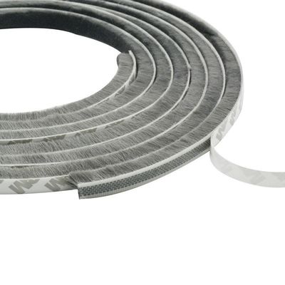 Desain modern Tutup pintu tahan debu dengan 100% PP Pile Strip Cuaca dan Hot-melt Adhesive