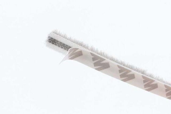 Desain modern Tutup pintu tahan debu dengan 100% PP Pile Strip Cuaca dan Hot-melt Adhesive